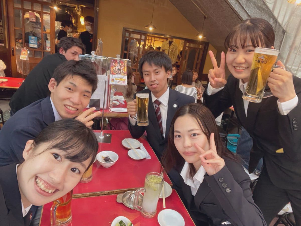 teji__ma's tweet photo. 大学生もすごく楽しかったけど
社会人ってもっと楽しいよ！！！ https://t.co/zhtSIELtfZ