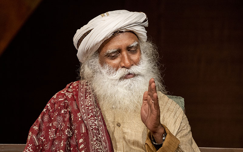 SadhguruJV's tweet photo. We do not need belief systems – we need clarity. Belief systems give you confidence without clarity, which is a disastrous process. #SadhguruQuotes https://t.co/klPHicbIzn