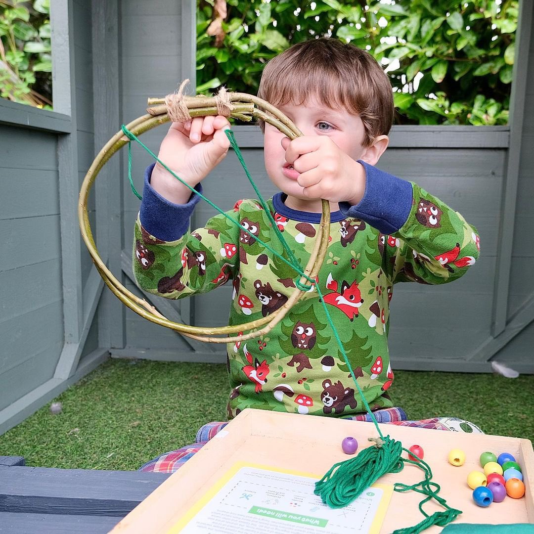 MudandBloom's tweet photo. Another beautiful dreamcatcher 🌿🌈

This is one of the activities in our April box. You can make it using willow or dogwood sticks decorated with leaves, flowers and feathers. We provide cotton yarn and colourful wooden beads. 

📷 @ puttputt82 
#naturecrafts #outdooorlearning https://t.co/6JS4wwYubF
