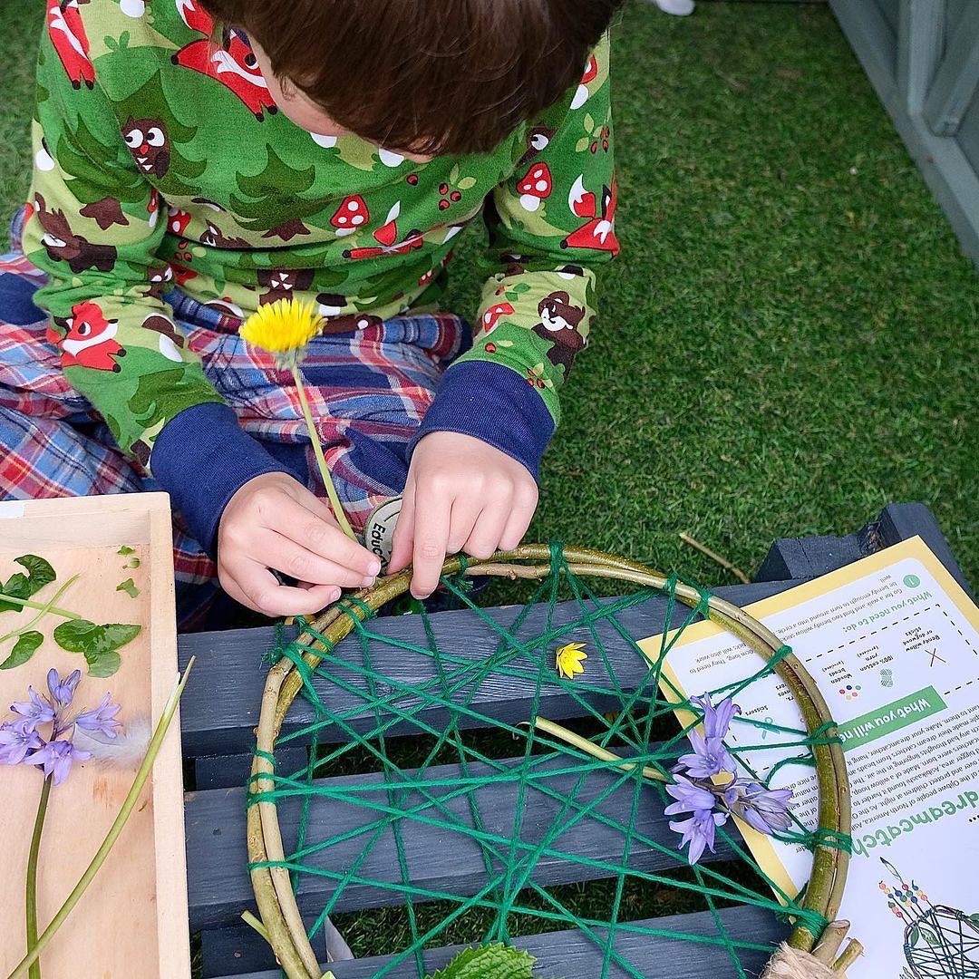 MudandBloom's tweet photo. Another beautiful dreamcatcher 🌿🌈

This is one of the activities in our April box. You can make it using willow or dogwood sticks decorated with leaves, flowers and feathers. We provide cotton yarn and colourful wooden beads. 

📷 @ puttputt82 
#naturecrafts #outdooorlearning https://t.co/6JS4wwYubF