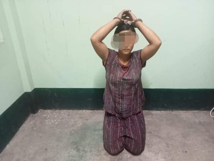 cyrus2299's tweet photo. Nyaung Doe Tain, a resident of Area 5, Nyaung Pin Thar ward, Sagaing's Kalay township, was abducted by SAC terrorists along with weapons, on the evening of April 19, accusing her of having connection to PDF.  #2022Apr19Coup #WhatsHappeningInMyanmar https://t.co/E4FaihyEcN
