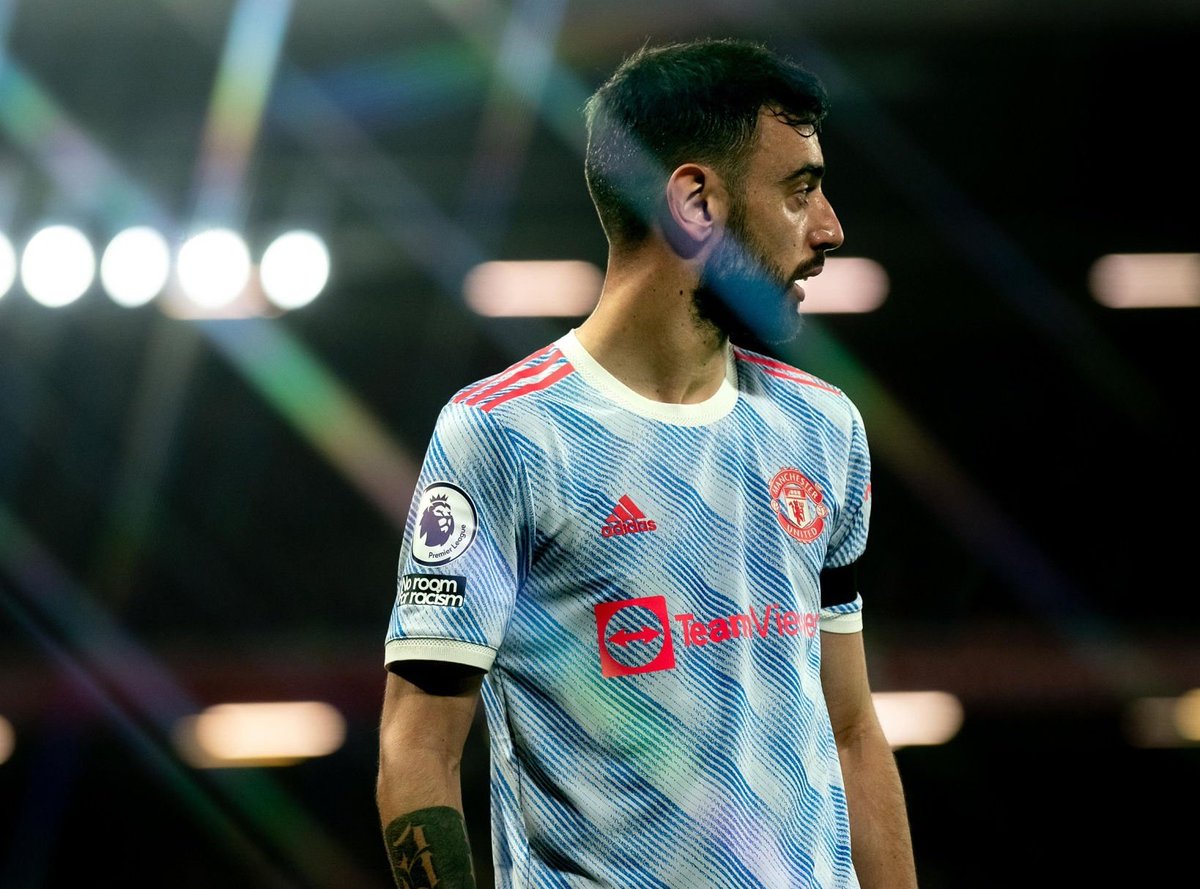 koncept_tv's tweet photo. Bruno Fernandes: "Liverpool wanapigania ubingwa. Hatupiganii chochote, hiyo ndiyo tofauti." https://t.co/42Y6cwZjts