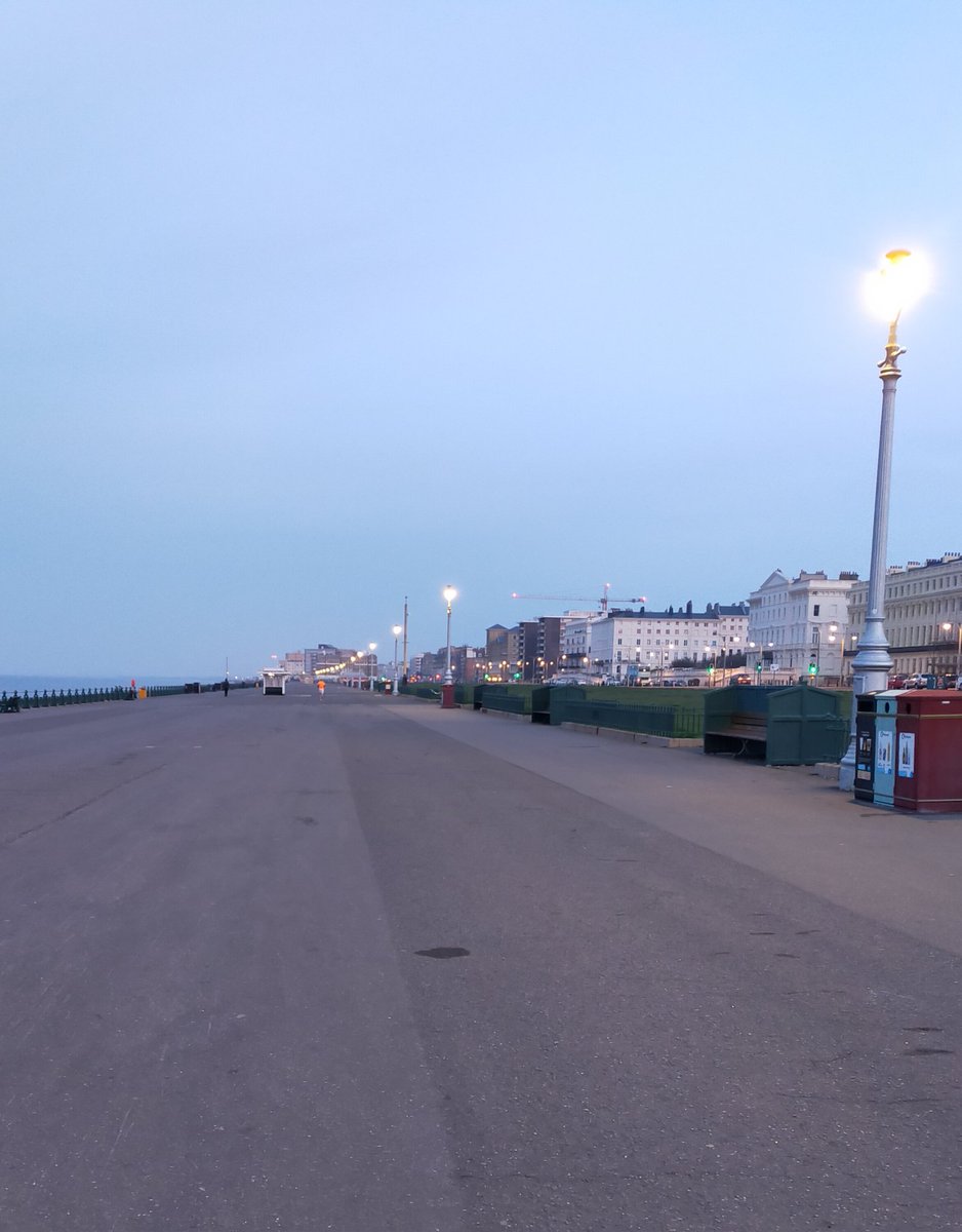 GazGoFast's tweet image. A chilly wind on my walk to work this morning. Hopefully the sun will be out for my walk home. #WalkToWorkWednesdays