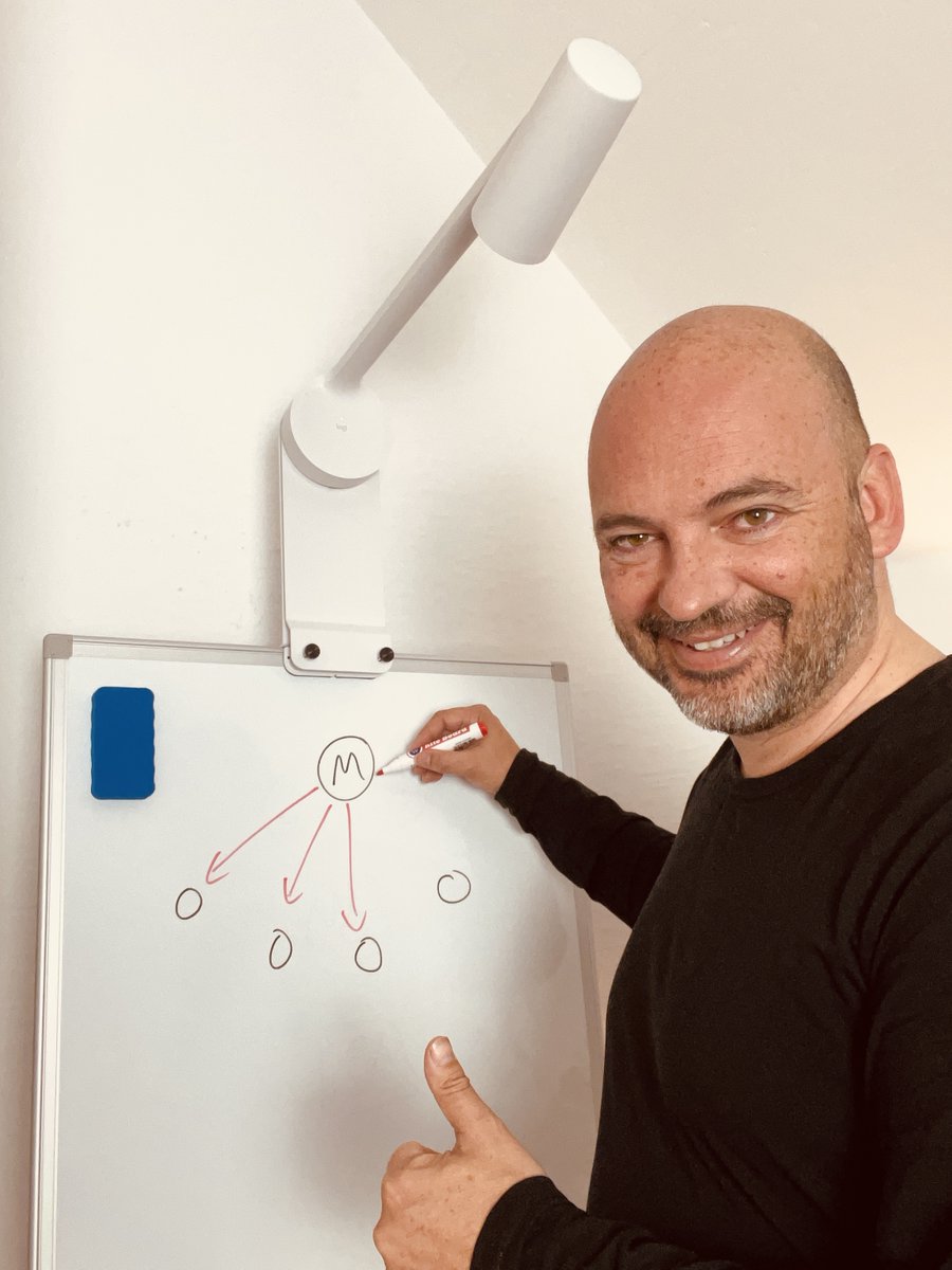 franccarreras's tweet image. Lo bueno del #LogitechScribe de @LogitechVC es que lo puedes poner en la pared o acoplarlo a la pizarra directamente como he hecho yo. Así doy clase online con pizarra como si estuviera en el aula. #unlujo #GetEveryoneOnBoard #AD