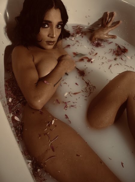 LaDiabla_27’s pics and videos