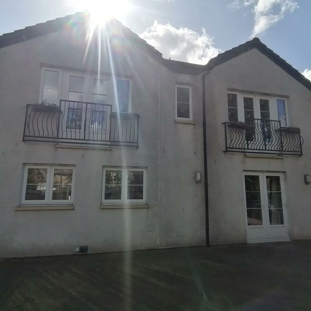 ChasumProperty's tweet photo. Roughcast softwash and Decking clean carried out for customer, contact us now for a free no obligation quote
📞07488 358611
📨Chasumpm@gmail.com https://t.co/NstQzVcz81