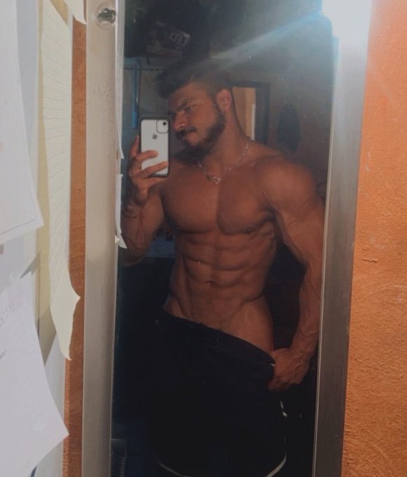 Watch Ottoniel Yañez's leaked NSFW photo on TwXstars