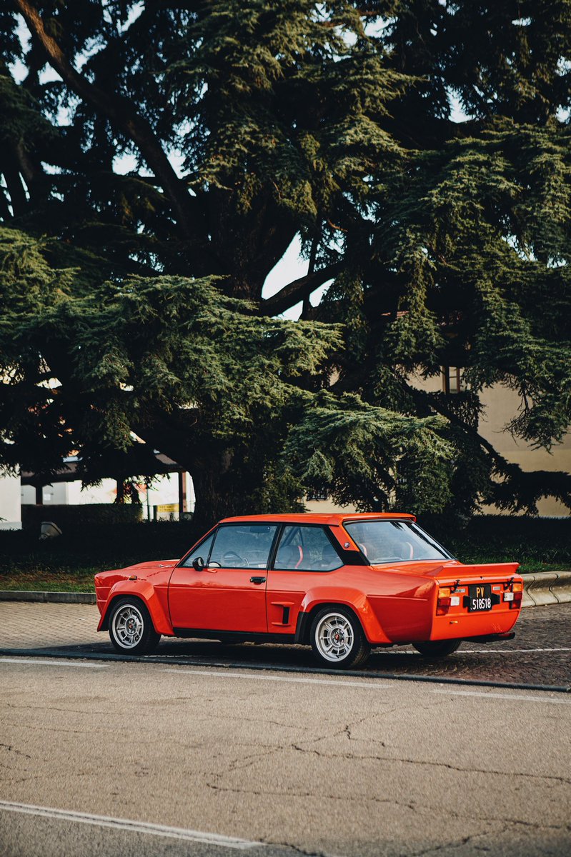 Kime011's tweet image. Gm people ☁️
Cloudy day in here but always sunny inside! 

(“Someone’s Car” #19 - available here: opensea.io/collection/som…)

Have a nice one ya’ll!