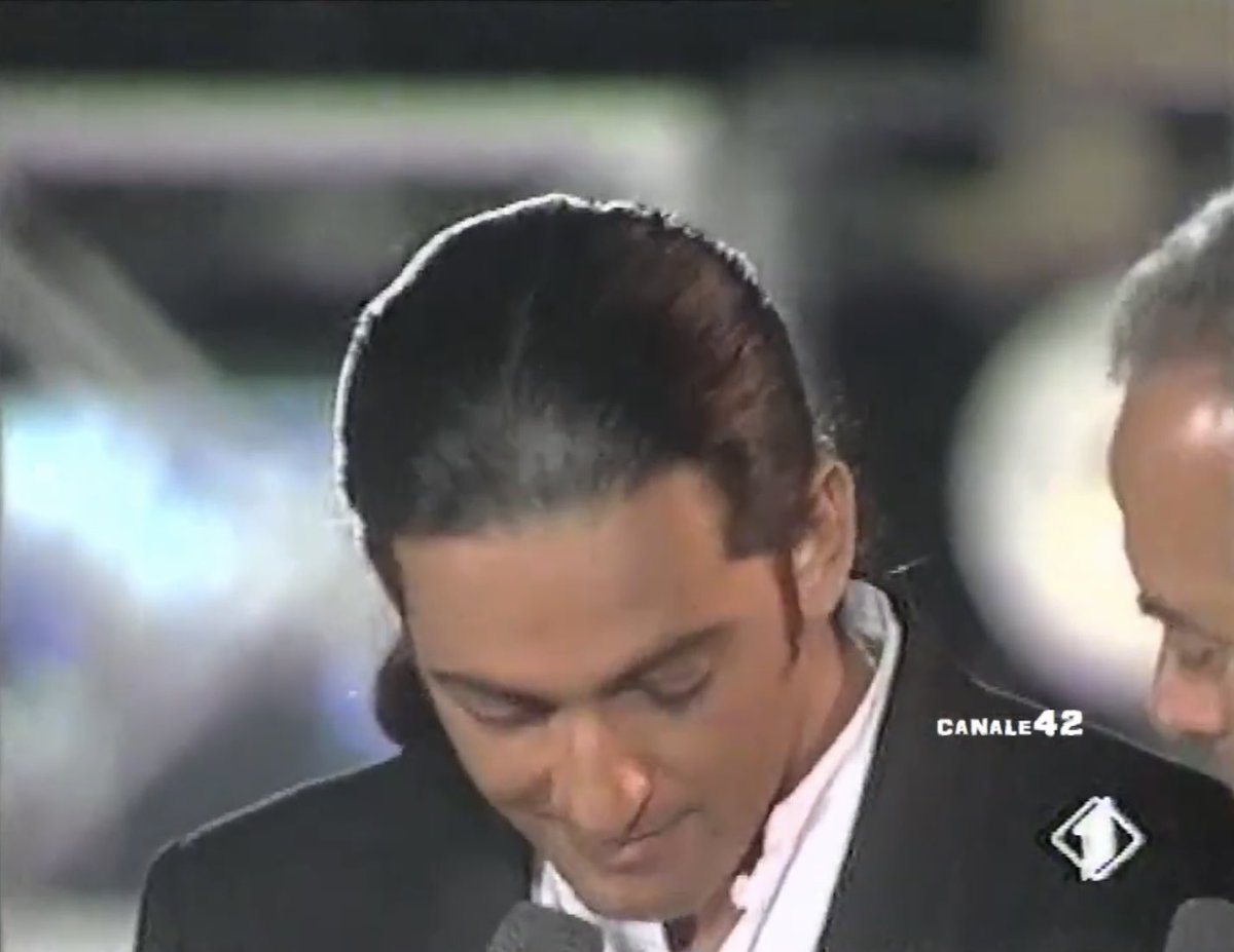 belfiore_ale's tweet image. Buongiorno Fiorai! 🌼
Dove siamo? Bhe facile…
@Fiorello #Anni90 #codino #buongiornoFiorai