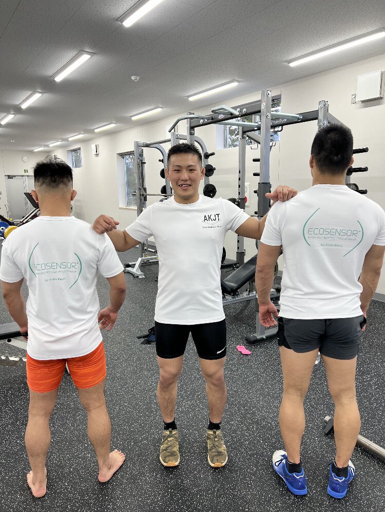 asahikasei_ad's tweet photo. 旭化成柔道部@asahikasei_judo より、弊社の環境に配慮した素材 #ECOSENSOR®︎ を着用頂いた写真が届きました🙇♀️❗️
練習着として活用頂けます🥋
カッコ良くてとても嬉しい…😭
今後の活動を心から応援しています📣
杉本大虎選手@imaititaigo
立川新選手@1130_xxxxx
藤原崇太郎選手@SotaroJudo https://t.co/D3jxnalMPI