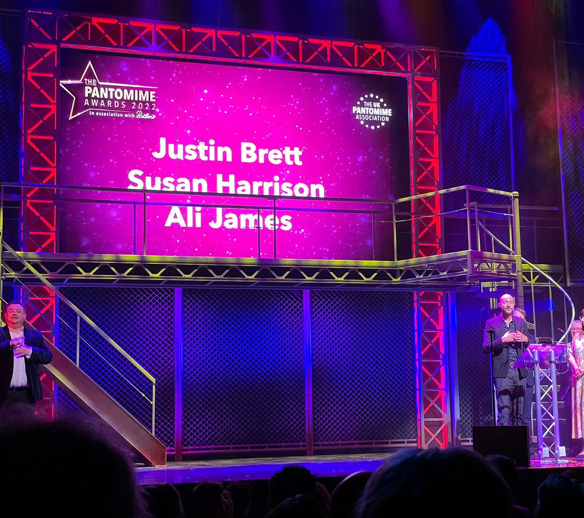 Plested's tweet photo. Massive congratulations to @thejustinbrett @SueHarrison123 @Ali_James22 for winning a special award for innovation last night @UKPantomime awards!! So so deserved! https://t.co/1ATHCzUXRt