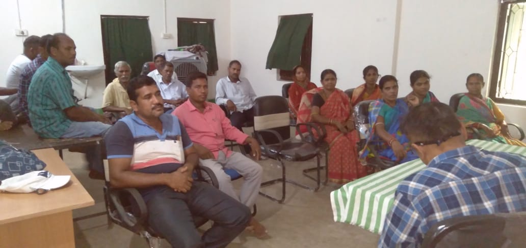 LA_IndiaHQ's tweet photo. Visuals are from the meeting conducted in the Utunia Gram Panchayat of the #Reamal block of #Deogarh district, which was held to induct new farmers of the area into the fold of this newly formed FPC in their area. https://t.co/oJgoVxfA3b
