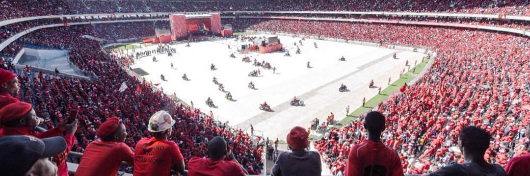 UnknownProphet9's tweet photo. imagine the power that was given to Malema, he spoke like us acted like us the whole EFF was relatable addressing our concerns jikijiki greed took over and they started eating blood money at the expense of South Africa #VoetsekEFF #nhlanhla_lux Ndlozi https://t.co/94PO0BcuxP