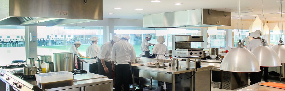 Abierto el proceso de admisión para estudiar el ciclo formativo en Cocina y Gastronomía para el curso 22/23 en  nuestro centro. ¡No te quedes sin tu plaza! 
cfplainmaculada.com/nuevos.../proc…
