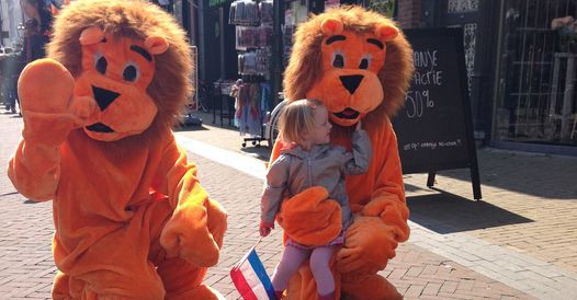 De voorbereidingen zijn in volle gang, het zal weer een ouderwets gezellige dag worden!
Bekijk het programma op onze website!