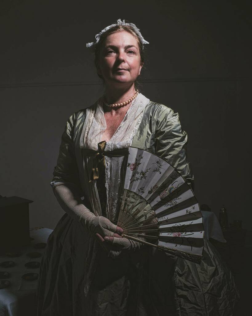 Continuing with the Georgian period! I took at the Wimborne History Festival. ⁣
.⁣
.⁣
.⁣
.⁣
.⁣
#colour #livinghistory #reenactor #fashionphotography #larp #godsowncountry #wimbornehistoryfestival #kerala #history #kozhikode #historicphotography #… instagr.am/p/CckIc7INmcb/