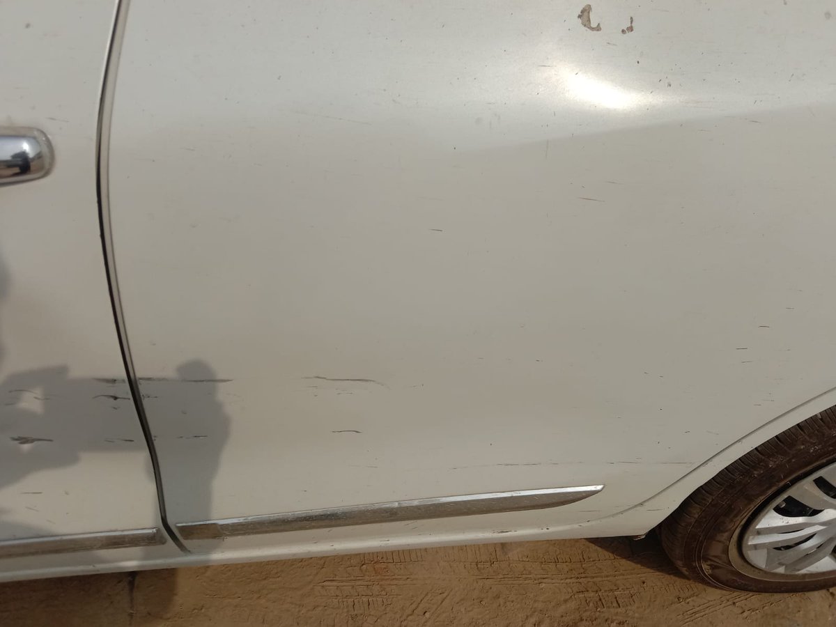 SINGHASHU01's tweet photo. ये कार की फ़ोटो है MD साहब अब आप ही बताए इसमे justify नही हो पा रहा है आप के एम्प्लाइज को
चारो तरफ लूट मची है
@HDFCERGOGIC https://t.co/PtXYjqcGds