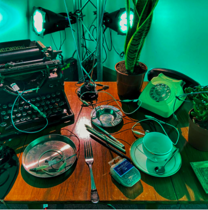 bladderstring's tweet image. We open #EchoesofInvention to the public TOMORROW!

Pop down, get involved and have some fun with us any time between 2pm and 6pm. We’ll be at 45-46 Hertford Street till Monday. 

#SoundInstallation #DeliaDerbyshire #Coventry #electronicmusic #Sound #Interactive #GetInvolved