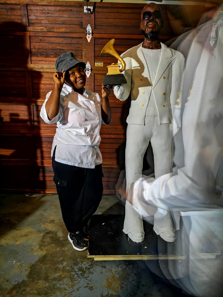 A life size Cake of DJ black coffee 

This Cake is 2 meters tall 😍 and weighs over 100kgs. Yes, the grammy award is Edible too. It made out of chocolates. 

It's a piece of CAKE 

#finebakes #itsapieceofcake #lifesizecake