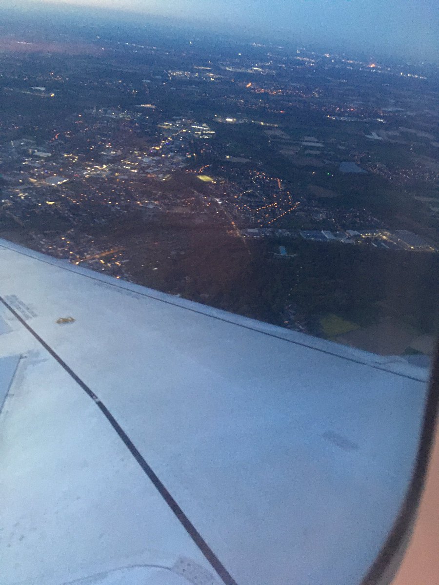 WritingbyL's tweet image. 