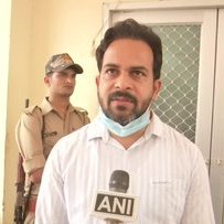 MBCTVODISHA's tweet image. #UP | Accused of #Gorakhnathtempleattack who had broken two bones of his arms during attack, was successfully operated in Gorakhpur

Two rods were inserted into his arms. He is currently in OT &amp;amp; will remain under observation for 8-10 days:#DrRakeshKumar, #Gorakhpur_Sadar_Hospital