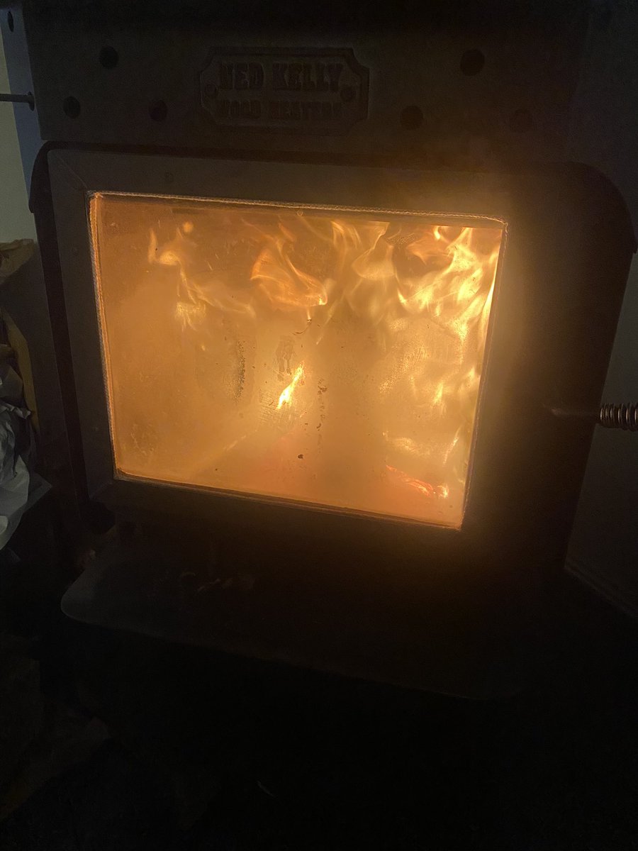 Pinkelstien's tweet photo. First fire of the season.
#TheHamlet #RuralVictoria https://t.co/jL060t1zfF