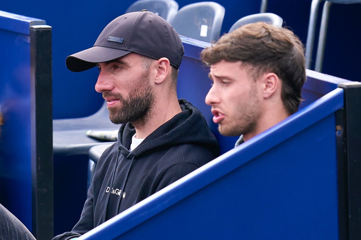 ⚽️⚪️ Hola, <a href="/RCDEspanyol/">RCD Espanyol de Barcelona</a>! 🔵⚽️

<a href="/SergiDarder/">Sergi Darder Moll</a> | <a href="/javipuado20/">Javier Puado Diaz</a> | #BCNOpenBS