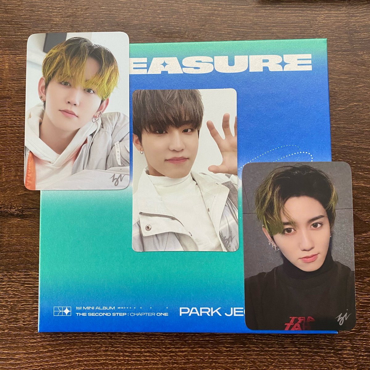zihauls's tweet photo. i believe na manifest ko ang aking pulls. buong weekends ko ba namang tinitigan yung mga pc na gusto kong mapull 🤩 also thank you @TINderaPh for packing my albums and pobs safely! super worth it yung pag wait 🥺
#TINderaFeedbacks https://t.co/5u5JTYuo8B