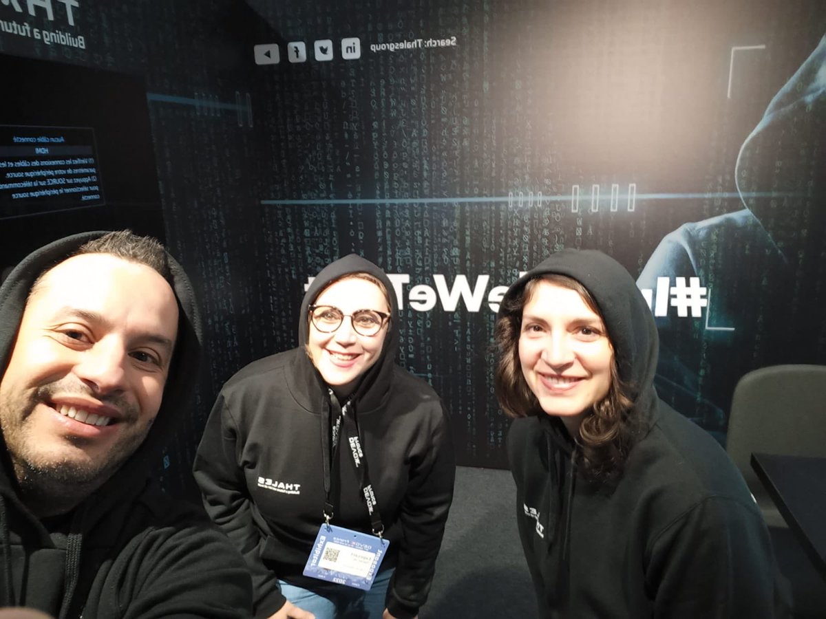 #InCodeWeTrust ⁦<a href="/DevoxxFR/">DevoxxFR</a>⁩ #Devoxx  stand 60 ⁦<a href="/thalesgroup/">Thales Group</a>⁩