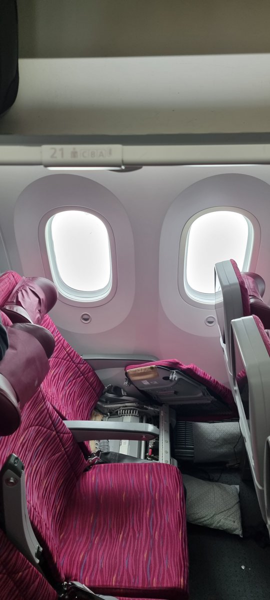 ahsonpasha's tweet photo. @Fahmeedah20 @qatarairways @qatarairways @qrsupport They could not provide a proper seat! then upon asking them for a redfund, they will not give you refund. They will make you cry.
DO NOT TRAVEL WITH QATAR. WORST Airline https://t.co/U9uNtPFUIK