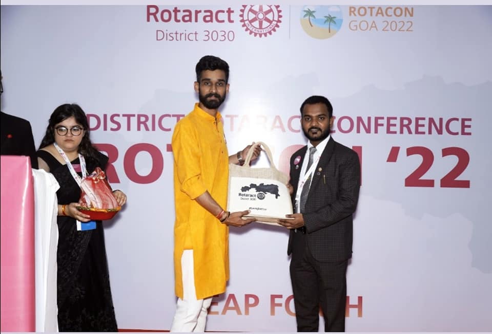 Kaushalsahu1496's tweet photo. Glimpse of ROTACON GOA (Rotaract District Conference of @Rotaract3030 .
It was a wonderful program, met lot of Rotaract senior leader.
Congratulations to DRR @lokeshum for successful completion of the program.
@Shekhar_Rotary
#SEARICMDIO #Rotaract #leadtogether #Rotaract3030 https://t.co/E5qYOUDwbm