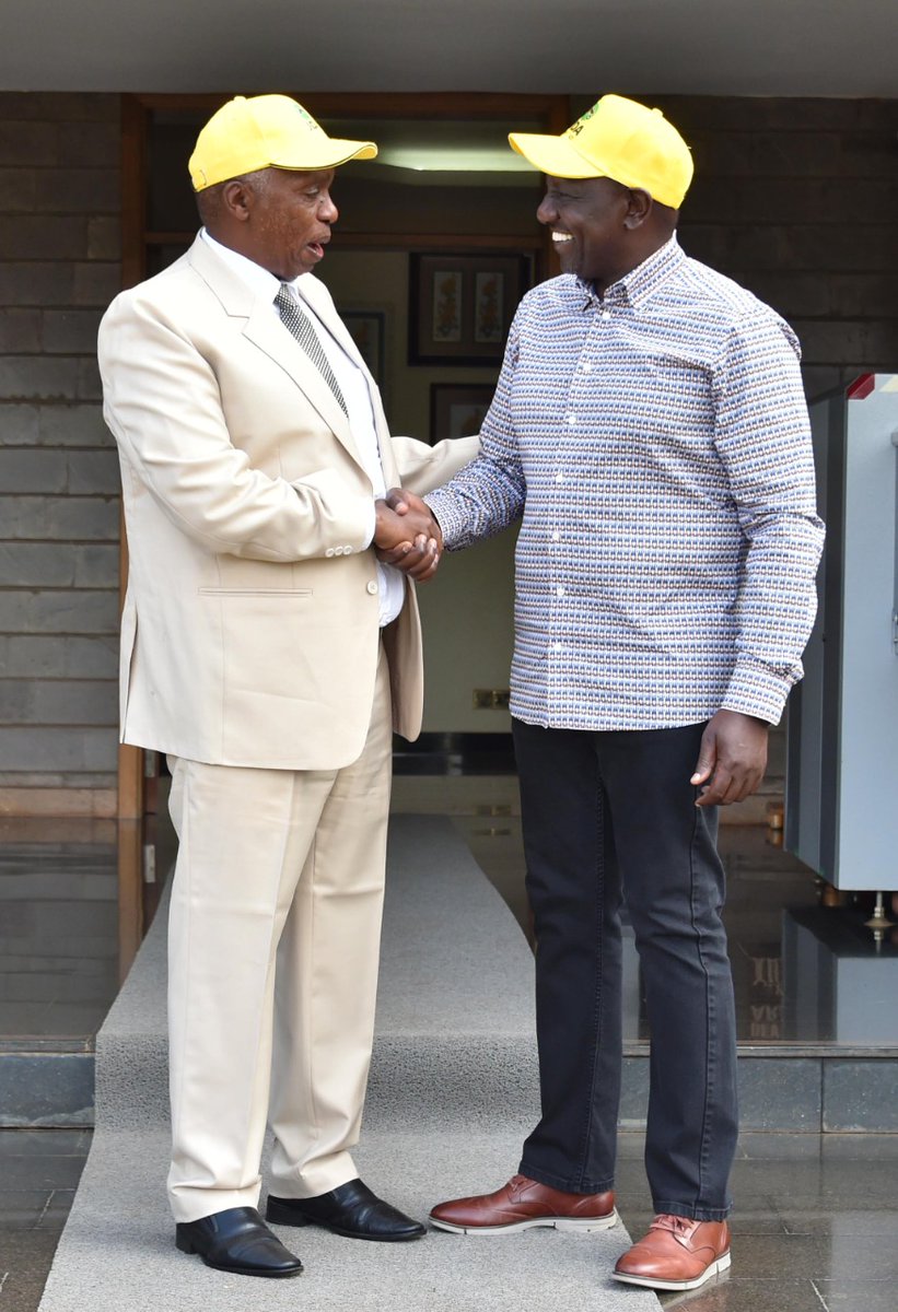 WilliamsRuto's tweet photo. I congratulate the Kieni Constituency UDA Parliamentary aspirants for believing in the party and its philosophy. https://t.co/UrUVwNM6yX