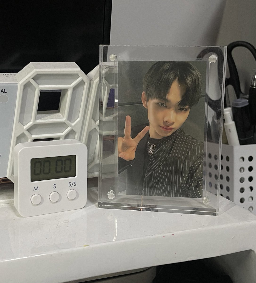 R1KIC4RT's tweet photo. after how many months of searching, welcome home my love at first sight pc : ni-ki torec! 🗯 https://t.co/q0ap2Zkl3B