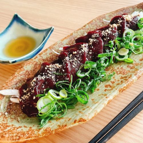 yhearp's tweet photo. 🐟魚馬る ふぶき
https://t.co/ZGSs4oflPi

新橋にある居酒屋🍺
馬肉料理���海鮮料理を中心に和食メインのお料理が食べられます😍

#新橋 #和食 #個室居酒屋 #海鮮 #居酒屋 #馬刺し #馬肉 #海鮮料理 #グルメ #刺身 ＃新橋グルメ #海鮮居酒屋 #和食居酒屋 #肉寿司 #馬しゃぶ #魚介 #新橋駅 https://t.co/mH4lsF32KK