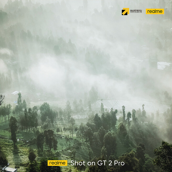 realmepolska's tweet photo. #DzieńZiemi Dookoła Świata 
🌍 Azja
📍: Indonezja
🧑: @gamblis_llp
📷: niezawodny w każdej chwili #realmeGT2Pro https://t.co/V1tJ84N1c6