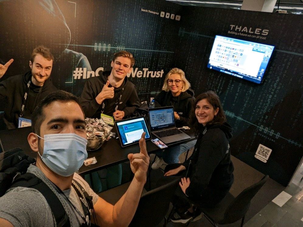 thalesgroup's tweet photo. Nous sommes prêts à vous accueillir sur le stand @thalesgroup #DevoxxFR pour vous parler du #ClouddeConfiance #InCodeWeTrust #CloudEnabler 
 
@ThalesCareers https://t.co/fOjO227U46