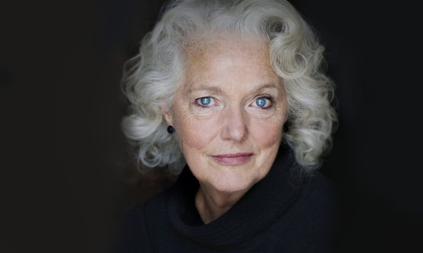 Happy Birthday to Louise Jameson, 71 today 
