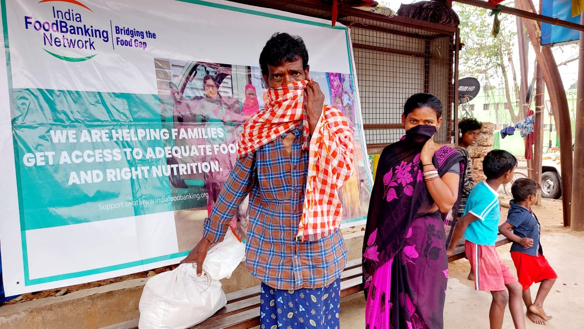 UdaanBD's tweet photo. In #Khannagar, #Cuttack, @UdaanBD distributed dry ration among #slumdwellers on 13th January 2022 under the umbrella of @IndiaFoodBank.
@CMO_Odisha
@CMCCuttack
@CuttackDM 
@Food_Odisha 
@WFP https://t.co/SnsBxzsOYt