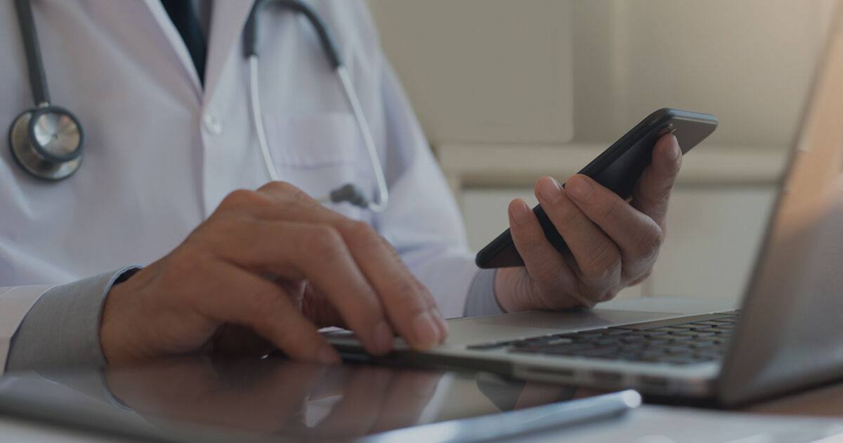 DeskFlex1's tweet image. Take advantage of DeskFlex&apos;s easy-to-use healthcare scheduling software!  It automatically allocates medical resources and streamlines planning while meeting the increasing demands of healthcare facilities. 
bit.ly/3KtzLwt 
#roombookingsystem #facilityrentalsoftware