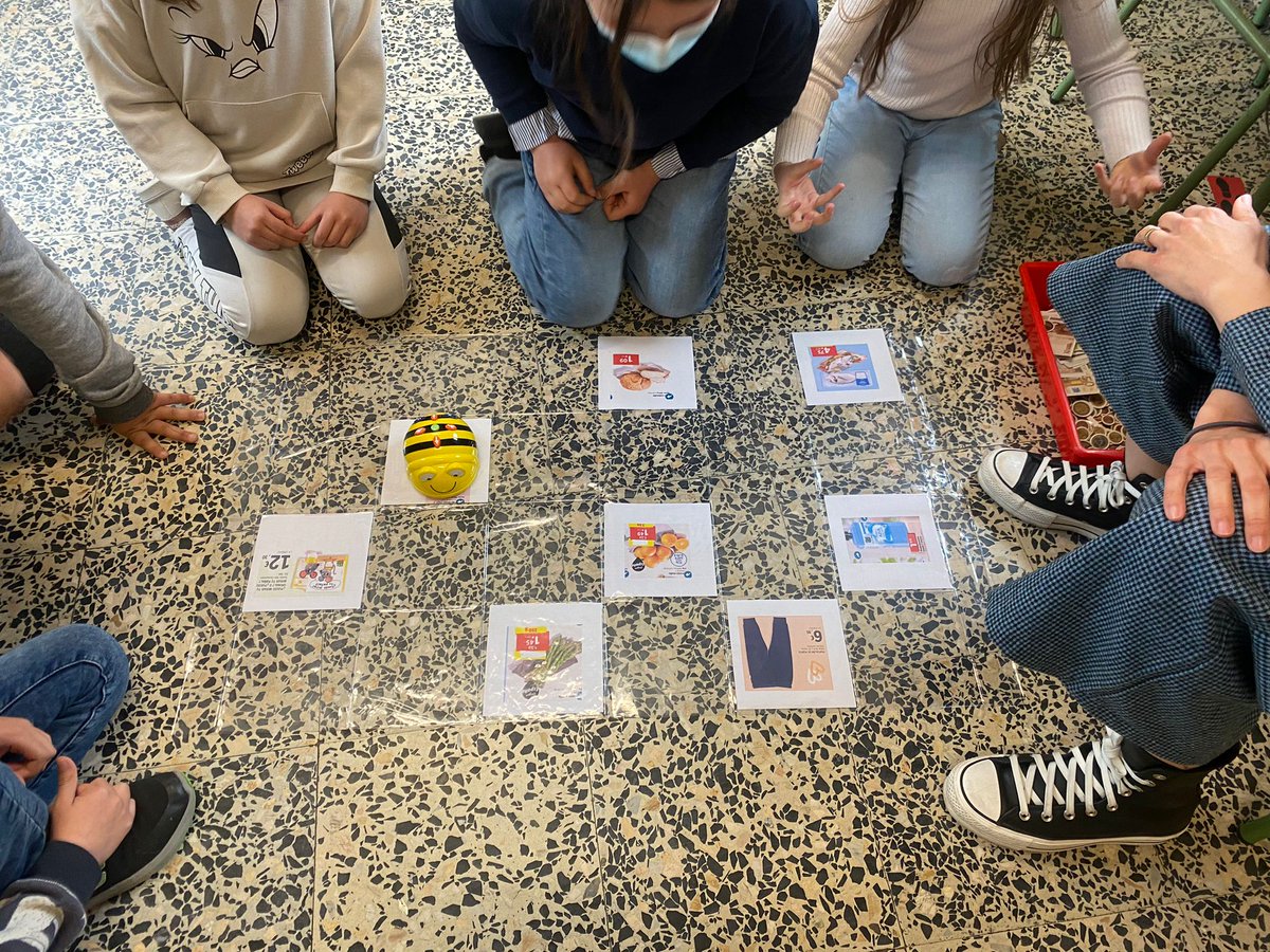 CeipCharca's tweet photo. Tres alumn@s de 6° han representado al cole en la Olimpiada matemática celebrada hoy en Burgos. Menuda experiencia!!! ✍️🧠👨‍🎓👩‍🎓 https://t.co/aWj2XSUViG