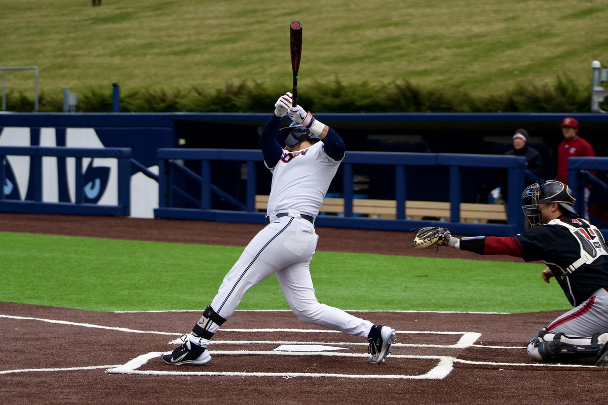 Congrats to our captain Christian Fedko for becoming the 12th player in program history to reach 200 career games with the #HookC!