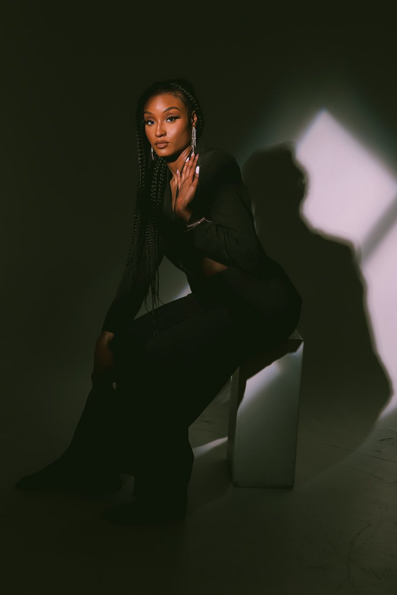 SEBYANDFRIENDS tweet media