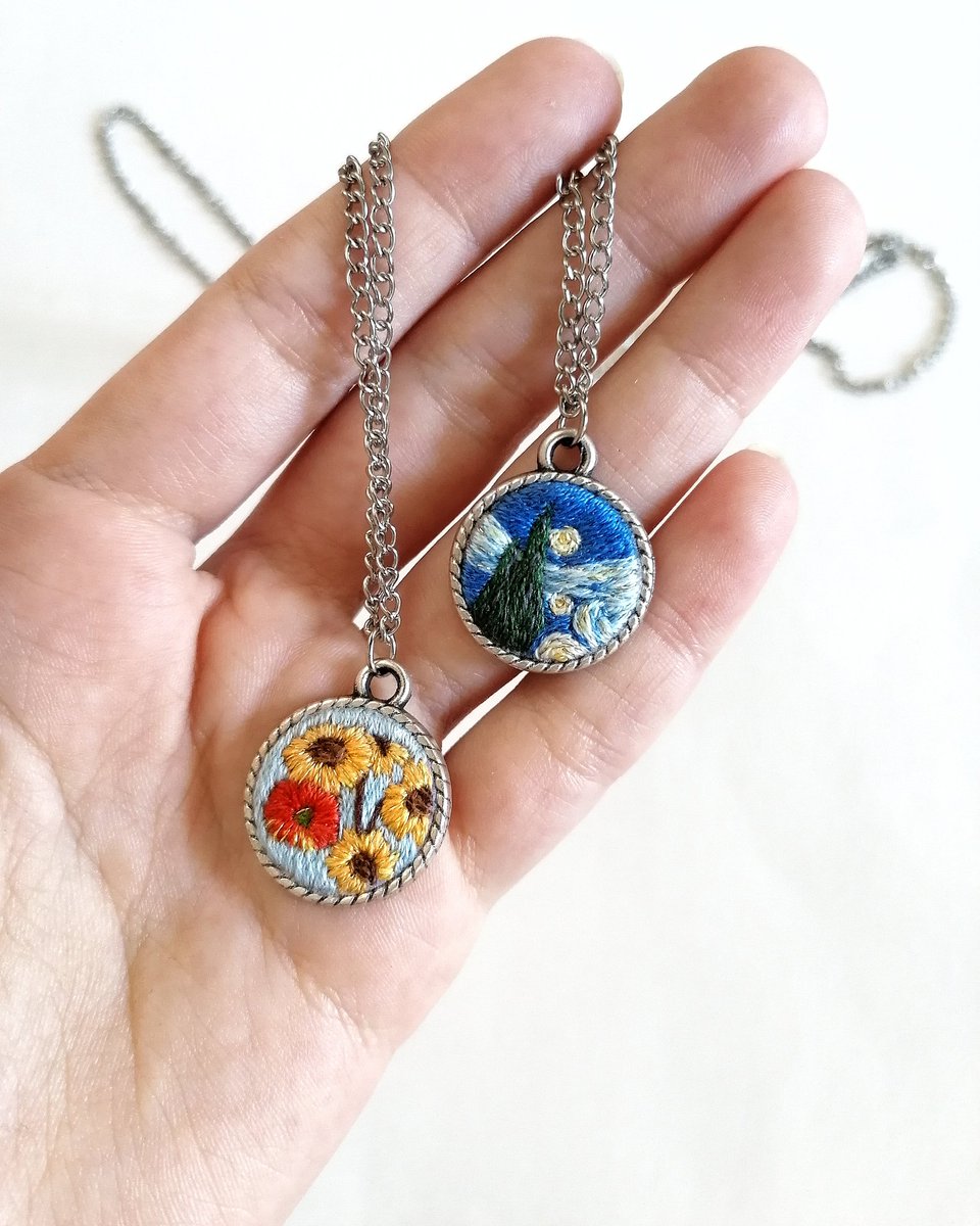 uzun zaman sonra yeniden yaptığım bebekler 🌻🌌✨
özlemişim 😌

sipariş vermek için mesaj atabilirsiniz ✨