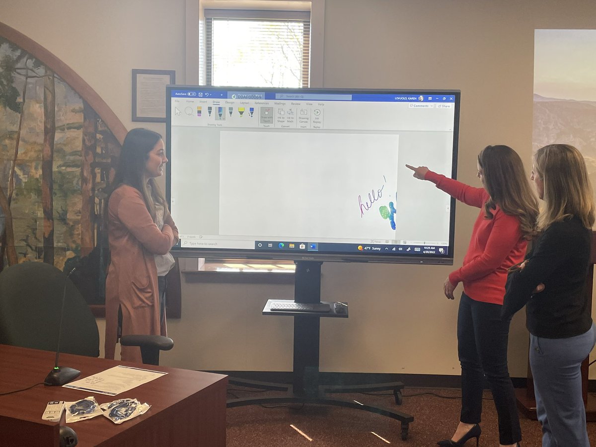 Excited for our full-day of <a href="/GetClearTouch/">Clear Touch</a> training with our 30 trainers. Learning from the incredible <a href="/SarahLowey/">Sarah Lowey</a>! Thanks <a href="/MrRyneAnthony/">Ryne Anthony</a> and Matthew Levin for hosting this PD day. #cbsdproud #cbinnovate #cbsdtech