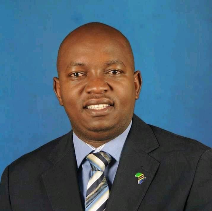 Uhuru wa Peter Madeleka ni muhimu kuliko kitu chochote kwa sasa mtu alietishiwa kuuwawa,  Kisha  kukamatwa na watu wasio na Sare za Polisi ni hatari zaidi kuzani tukio hili ni la kawaida.