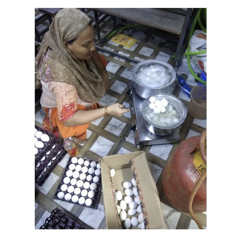 hope_official21's tweet photo. #Backdated Day one of our nutrition program in Malwani. Here is the lovely Sabiyaji boiling the eggs for 500 children.
Sharing photos of a beautifully organised day one of the program soon!
#hope #kids #children #nutrition
#reliefwork https://t.co/kqAPUbWQ90