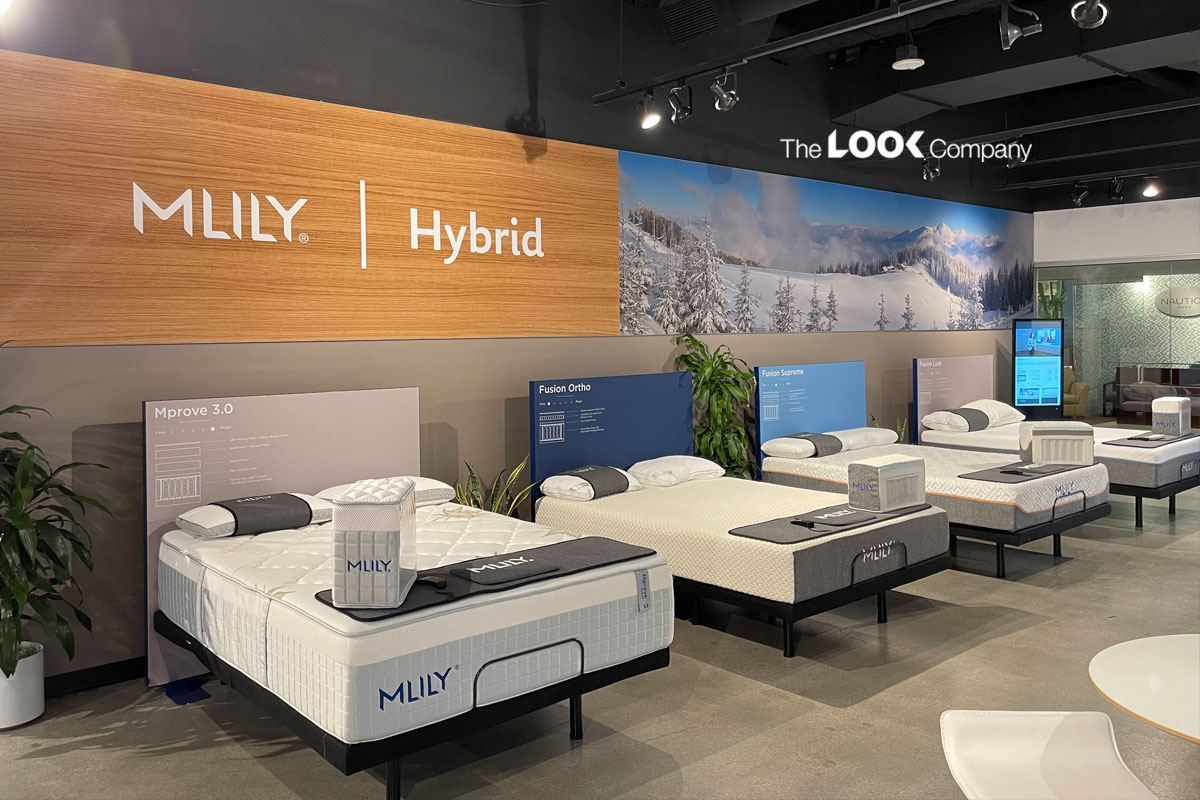 TheLookCompany1's tweet image. As visitors enter your #furniturestore, they’re stepping into your brand’s world. First impressions count, so design the entry zone with care. #Modulardisplays tell your brand&apos;s story without being too salesy. Learn more here: hubs.li/Q015Kfqz0