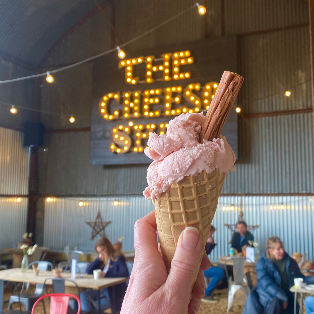What a glorious day. It's due to be another sunny one tomorrow, perfect for an organic ice cream. But how to choose? 

Fresh milk vanilla 🥛
Salted caramel 🍮
Strawberry 🍓 
Hokey Pokey (honeycomb) 🍯 
Chocolate 🍫

Which flavour would you go for?