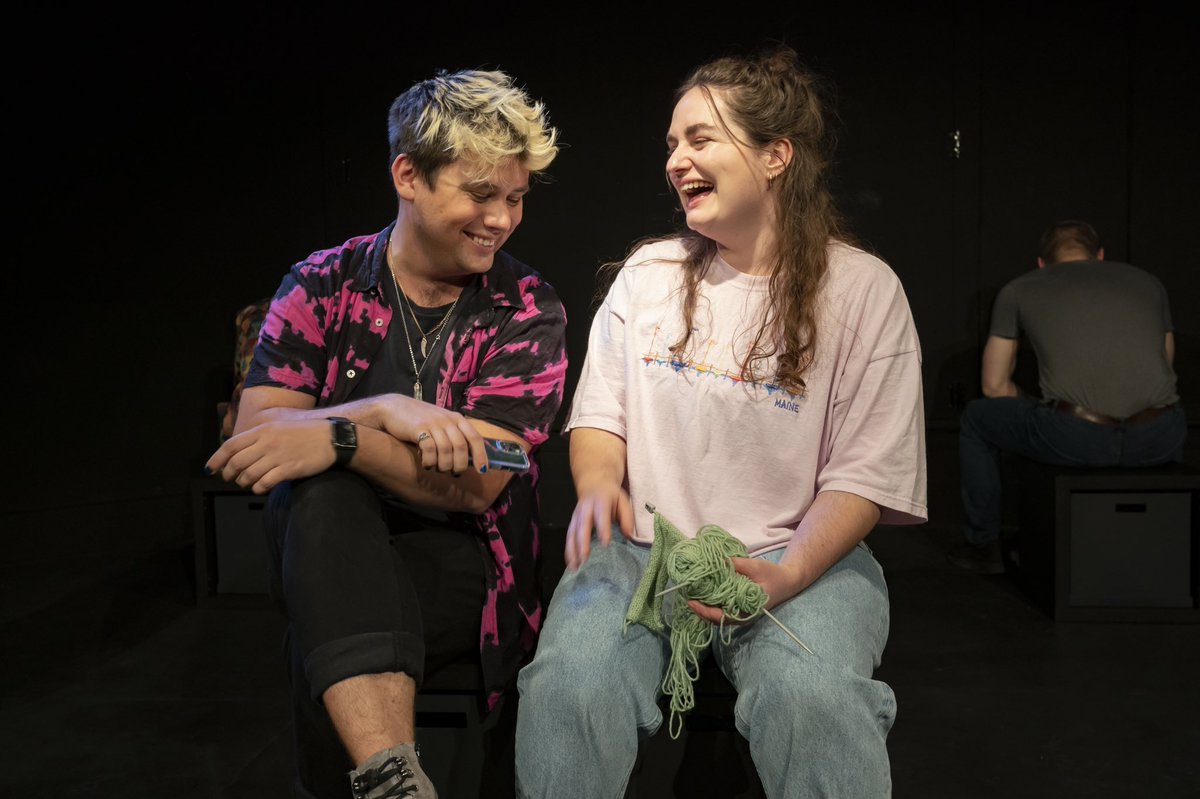 VelvetSmokeProductions tweet media