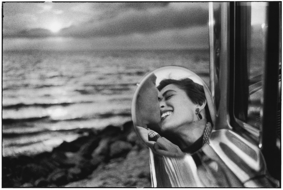 ARTEit's tweet photo. La fotografia di Elliott Erwitt in arrivo a Milano  https://t.co/6fyXEwaC3G https://t.co/Da51BM9IJd
